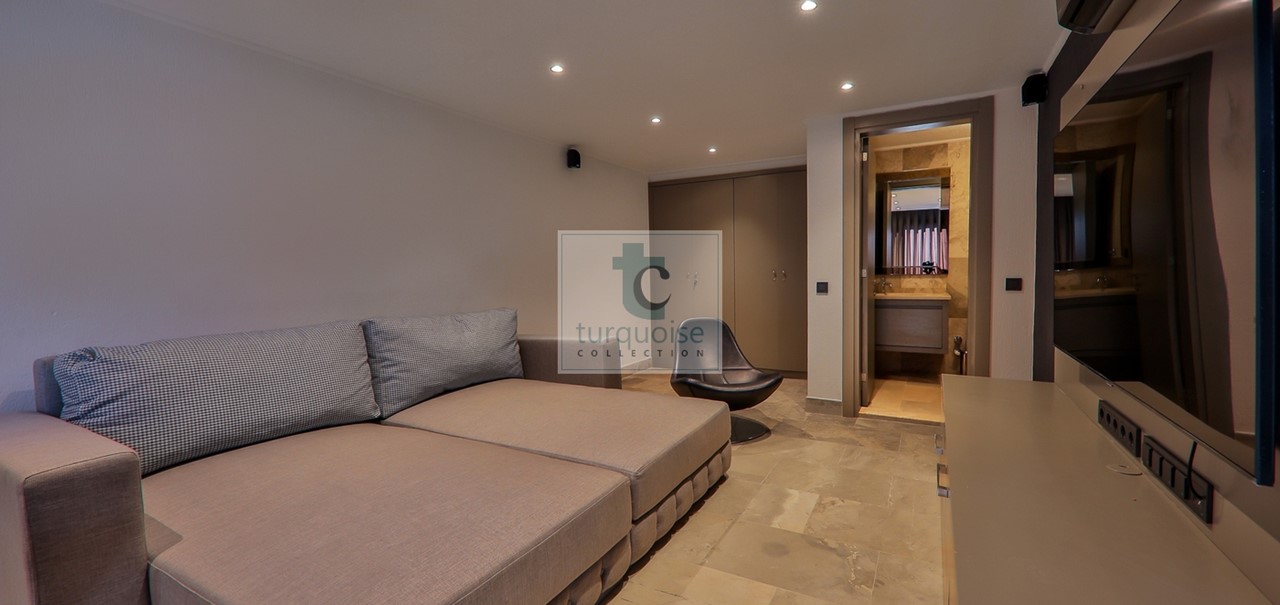 Media Room Or 7Th Bedroom 1