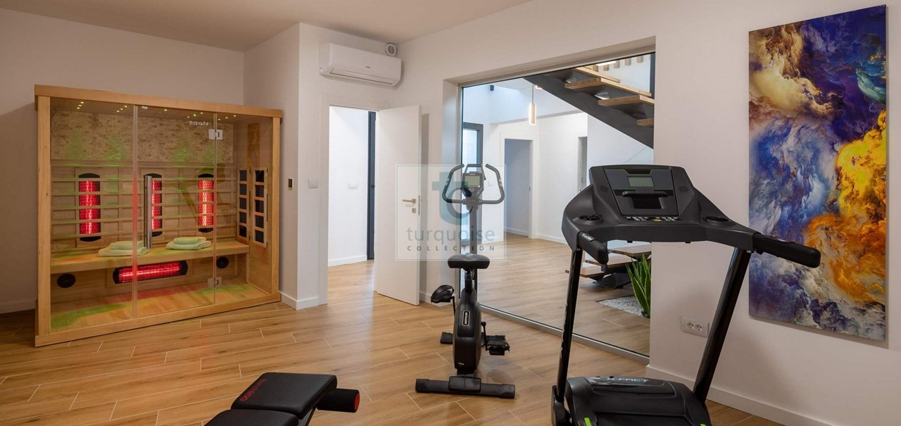 Villa Extravaganza 23