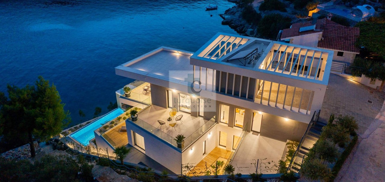 Villa Extravaganza 35